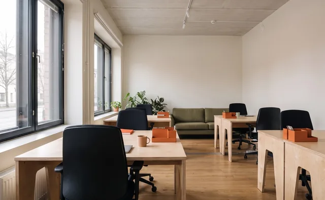Desks with ergonomic chairs in the M8S private office
